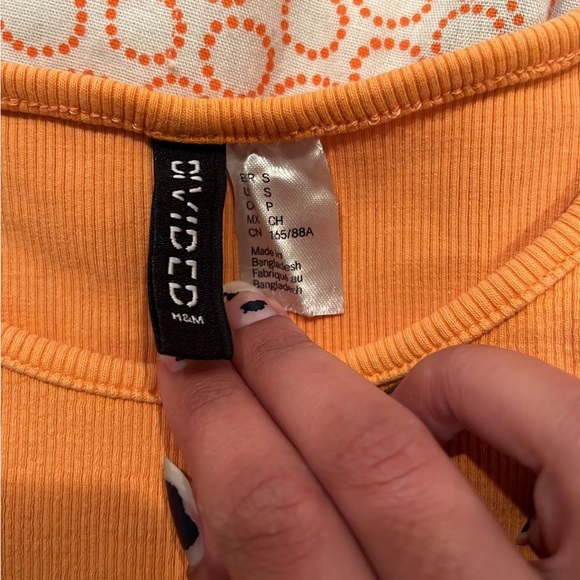 Cropped Ribbed Top - Picture 2 of 2